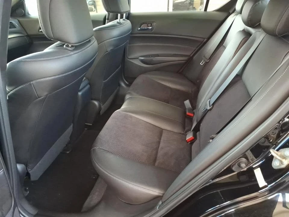 2016 Acura ILX - Image 9 of 19
