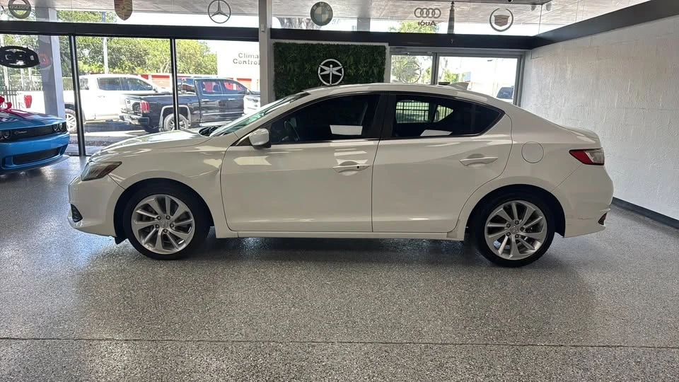2016 Acura ILX - Image 4 of 20