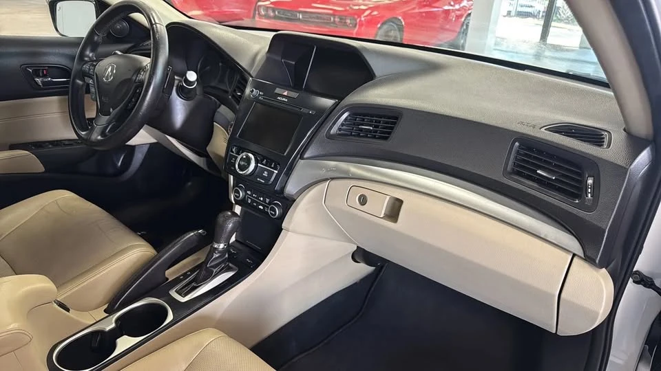 2016 Acura ILX - Image 9 of 20