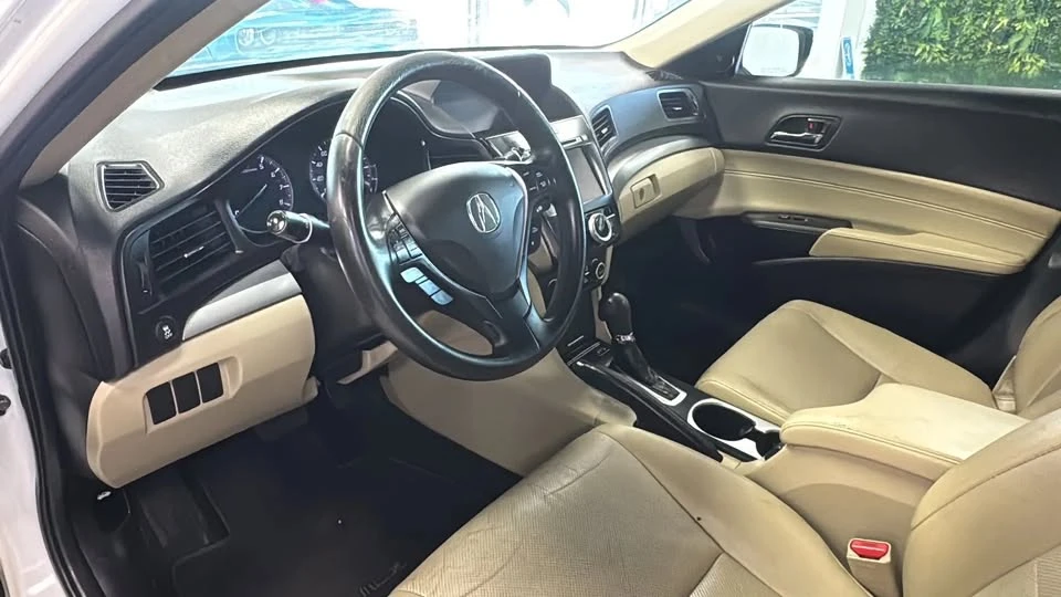 2016 Acura ILX - Image 12 of 20