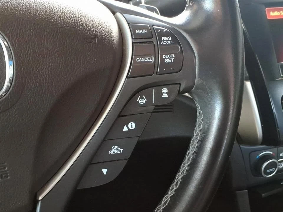 2016 Acura ILX - Image 14 of 19