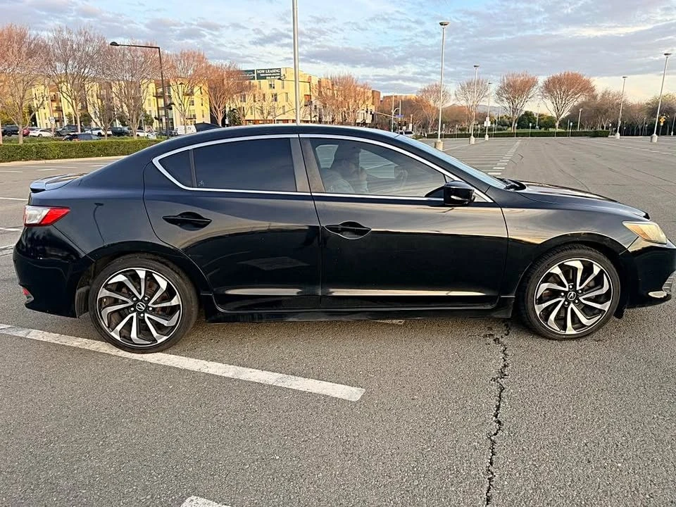 2016 Acura ILX - Image 2 of 9