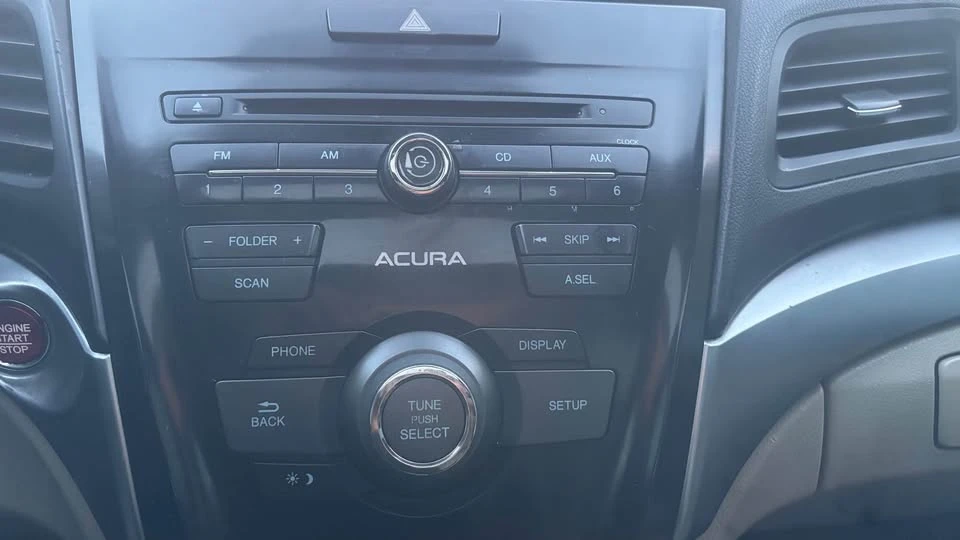 2016 Acura ILX - Image 9 of 13