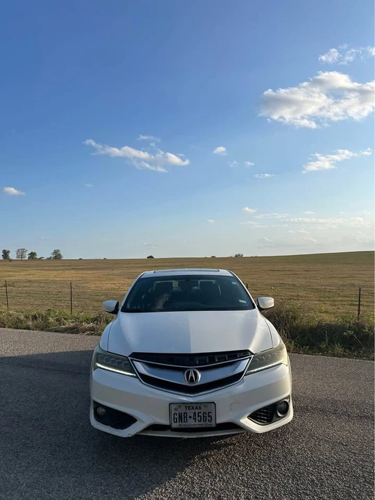 2016 Acura ILX - Image 2 of 12