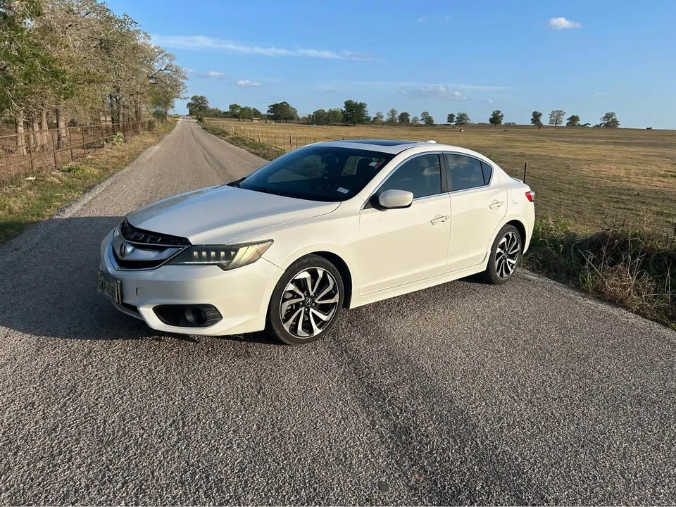 2016 Acura ILX - Image 4 of 12