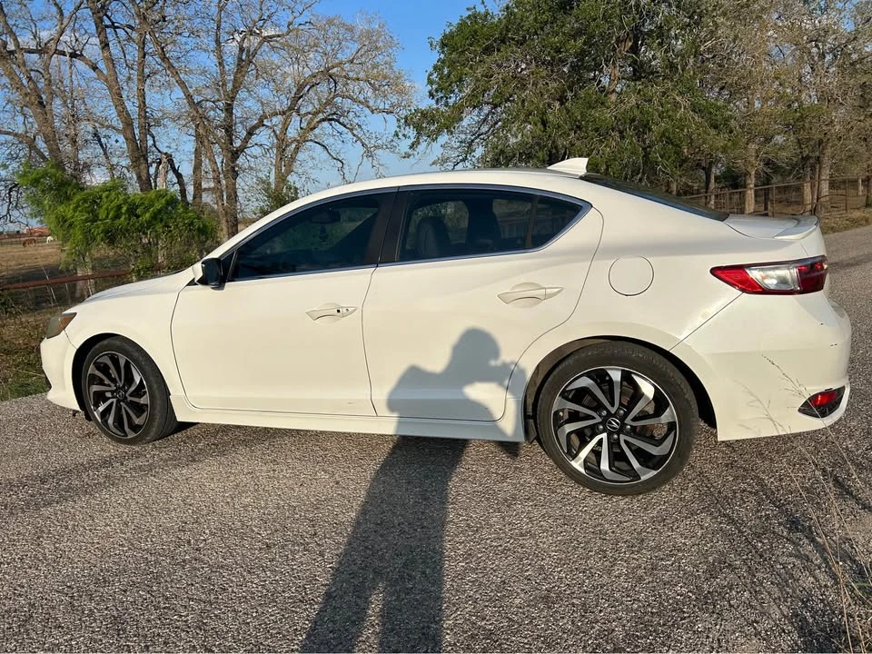 2016 Acura ILX - Image 7 of 12