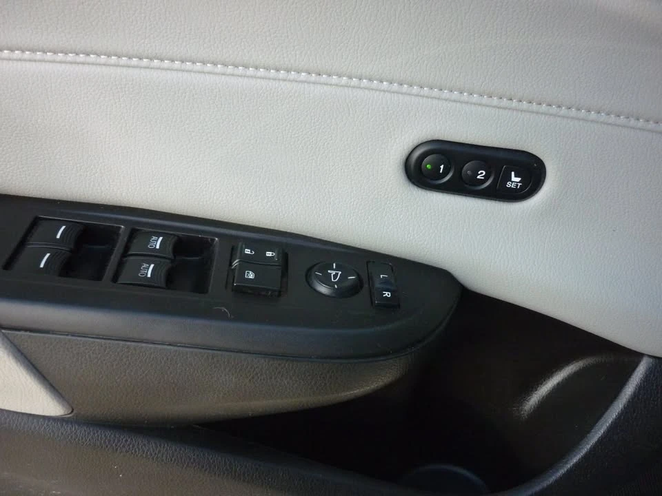 2016 Acura ILX - Image 17 of 20