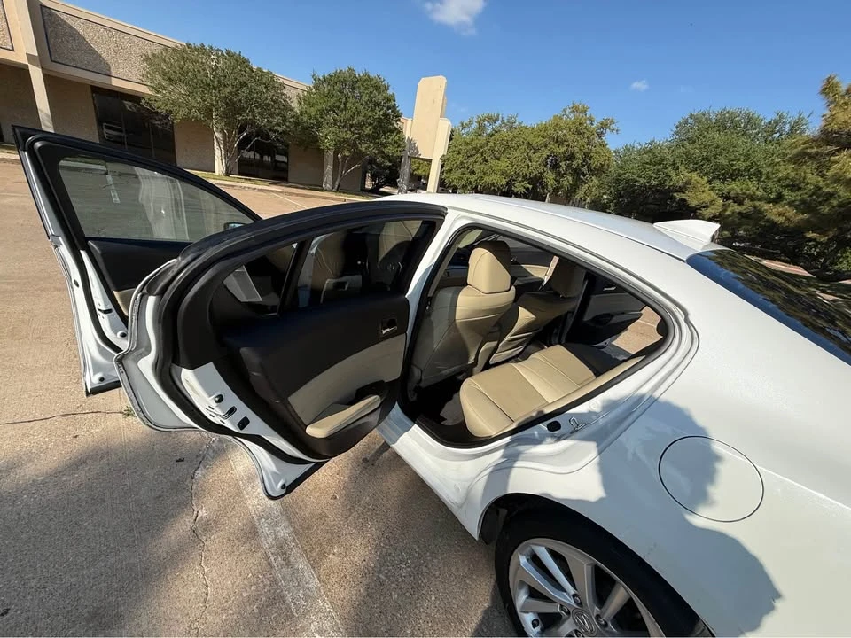 2016 Acura ILX - Image 9 of 13