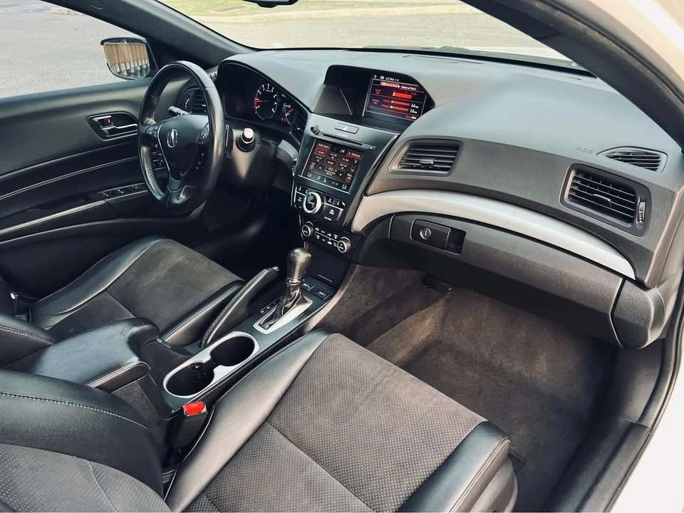 2016 Acura ILX - Image 10 of 19