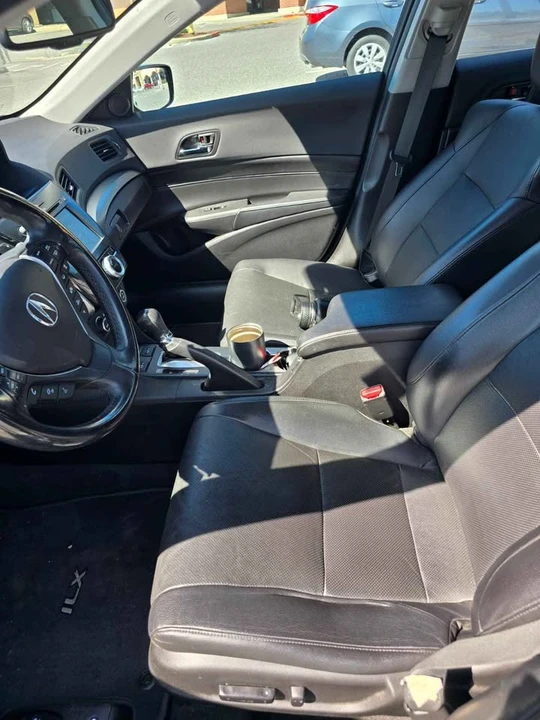 2016 Acura ILX - Image 9 of 11