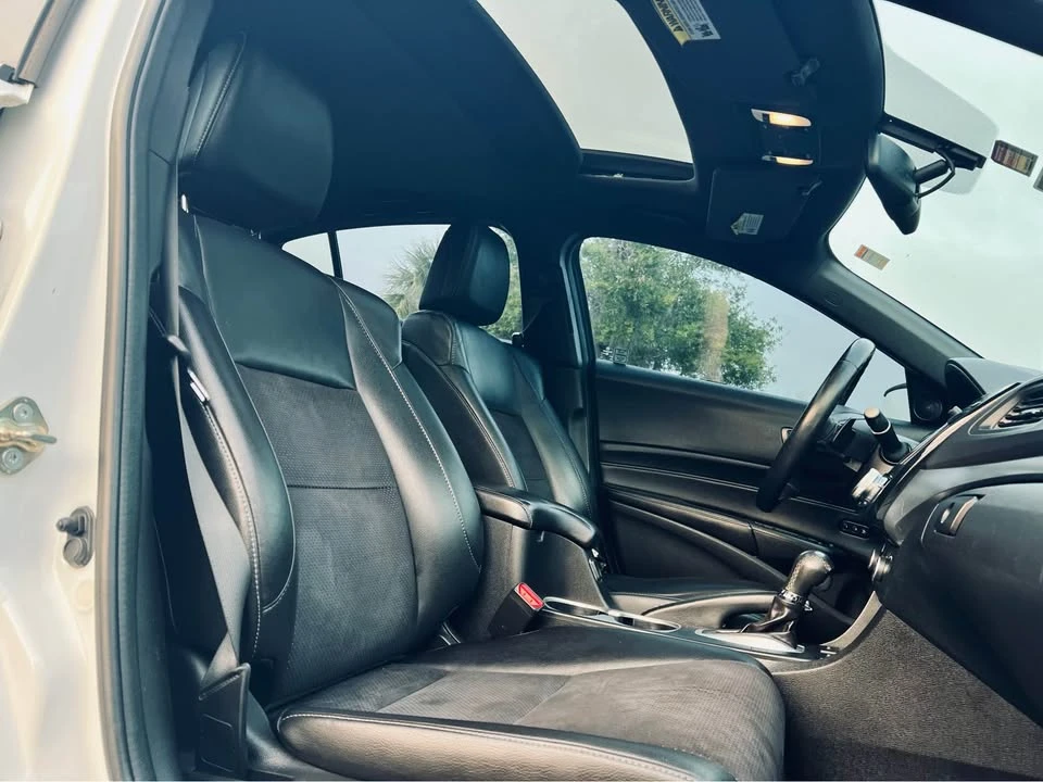2016 Acura ILX - Image 12 of 19