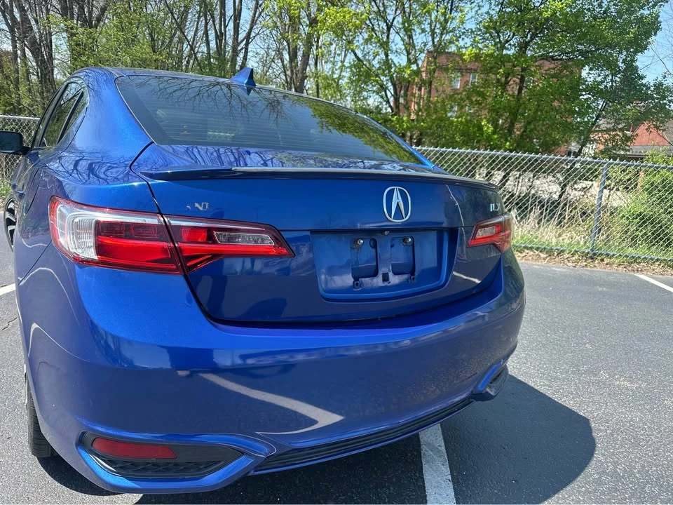 2016 Acura ILX - Image 11 of 17