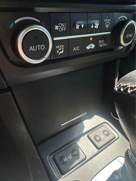 2016 Acura ILX - Image 15 of 17