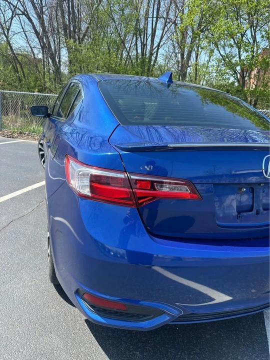 2016 Acura ILX - Image 9 of 17