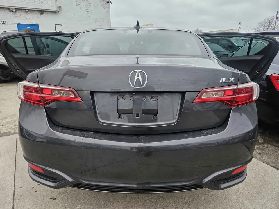 2016 Acura ILX - Image 11 of 21