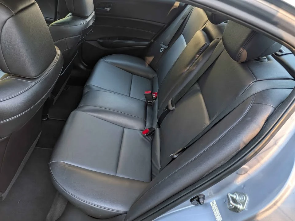 2016 Acura ILX - Image 11 of 19