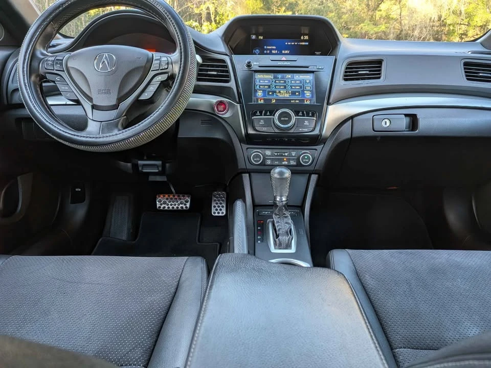 2016 Acura ILX - Image 14 of 19