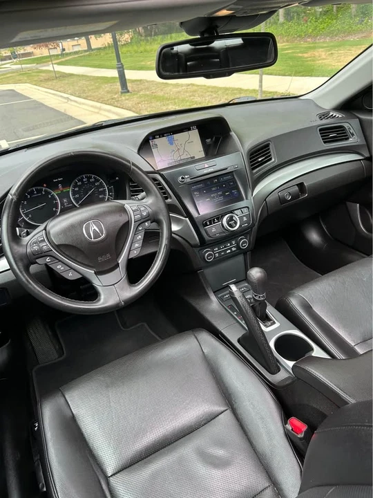 2016 Acura ILX - Image 12 of 20