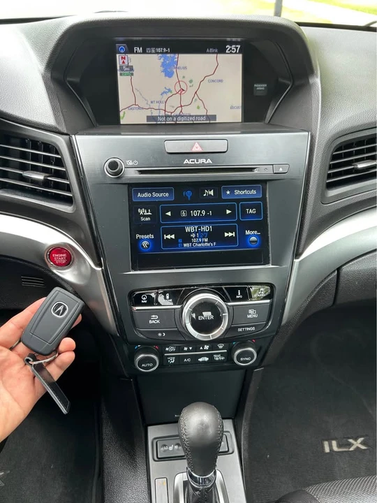 2016 Acura ILX - Image 15 of 20