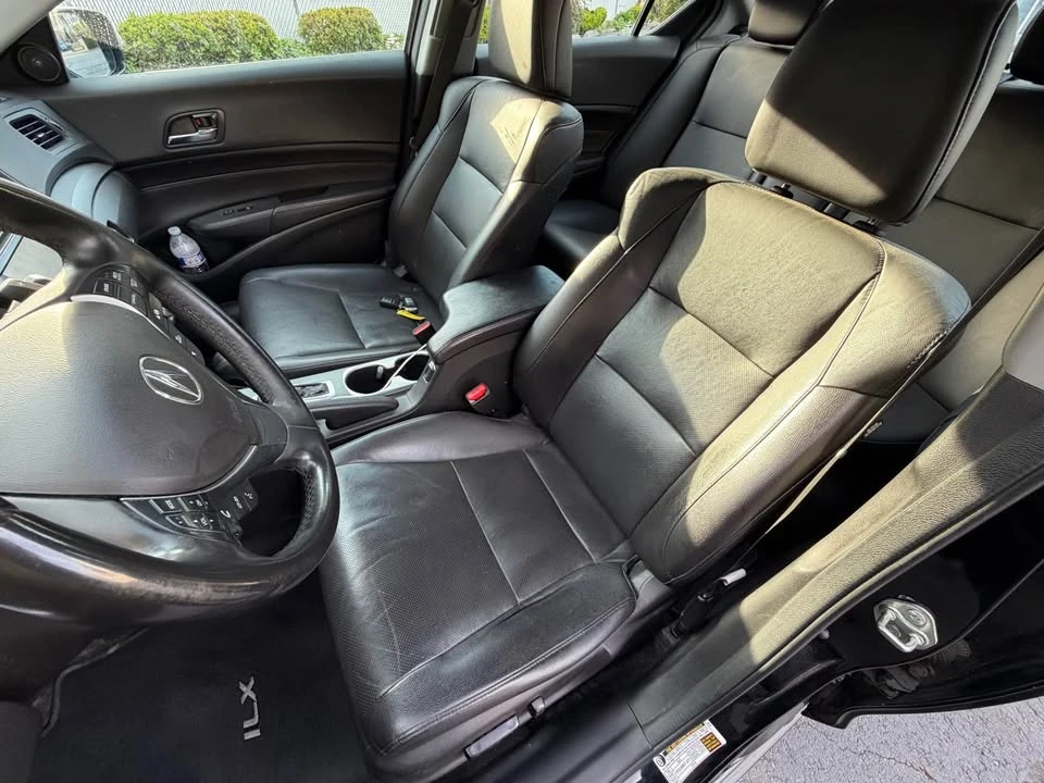 2016 Acura ILX - Image 11 of 16