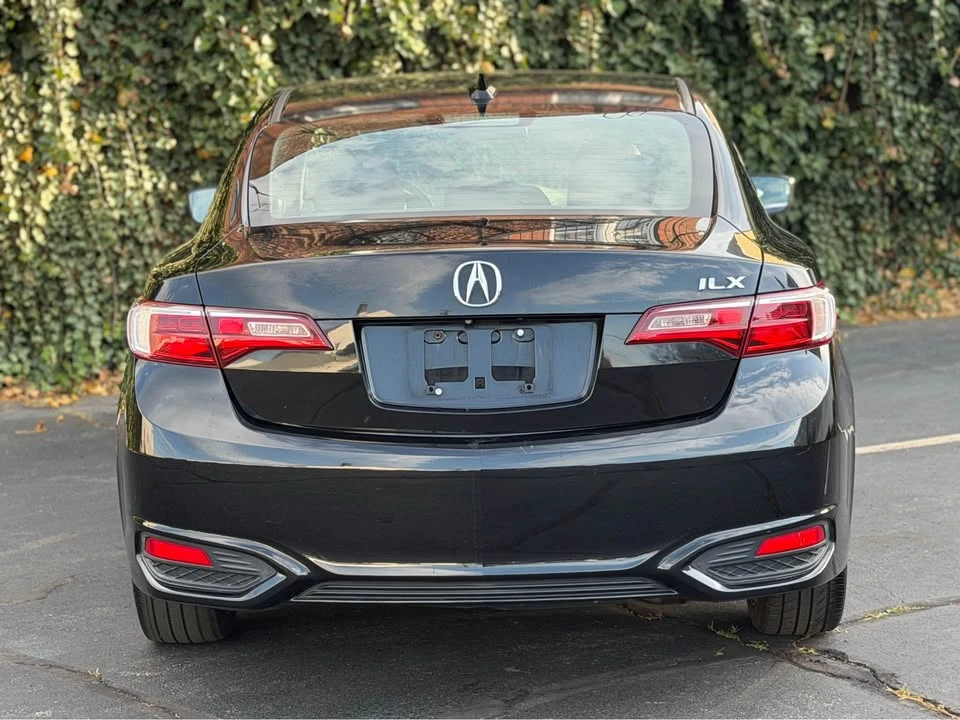 2016 Acura ILX - Image 9 of 16