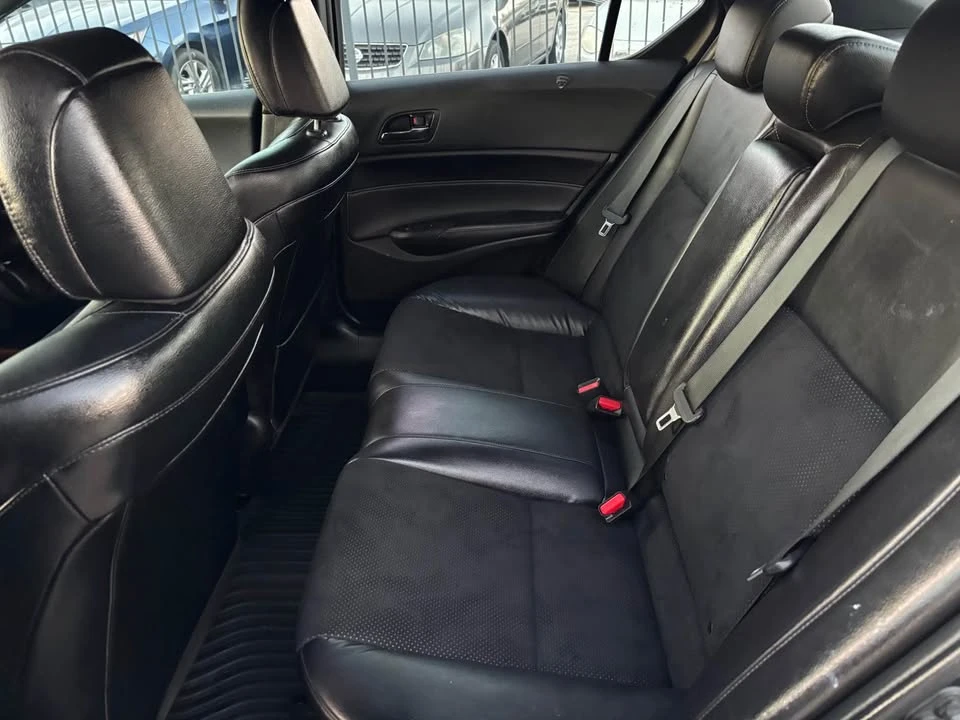 2016 Acura ILX - Image 9 of 18