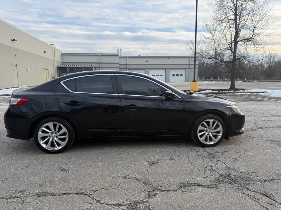 2016 Acura ILX - Image 7 of 18