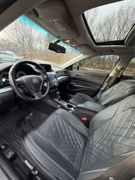 2016 Acura ILX - Image 10 of 18