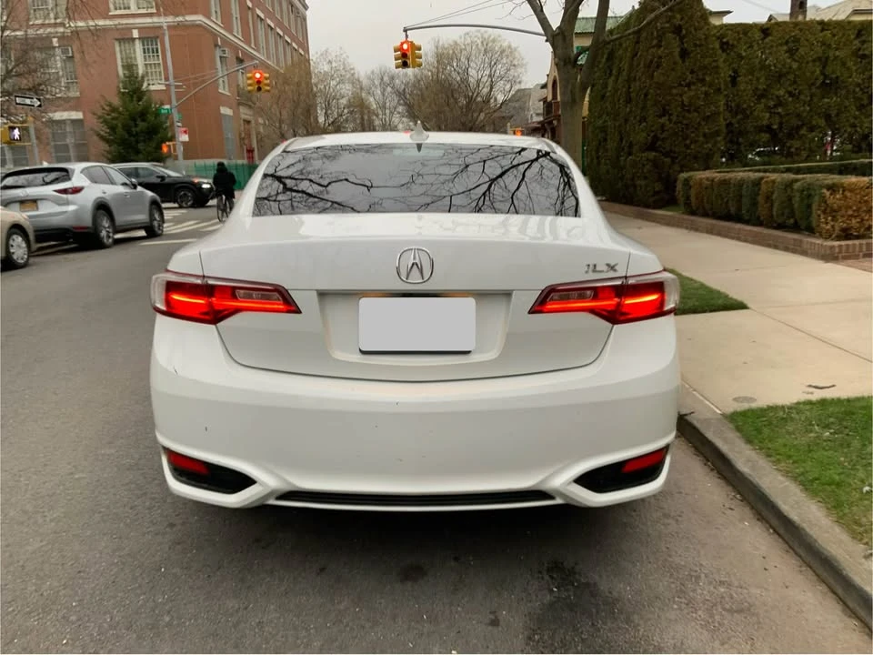 2016 Acura ILX - Image 4 of 20
