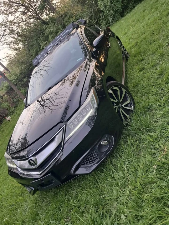 2016 Acura ILX - Image 2 of 15