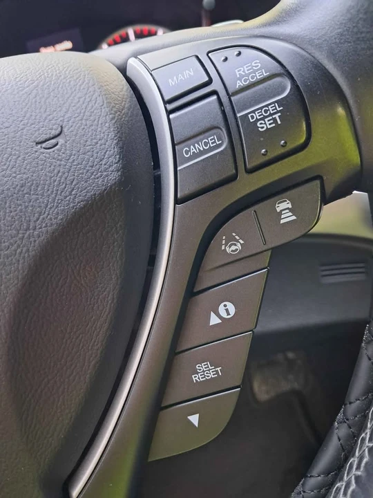 2016 Acura ILX - Image 10 of 15