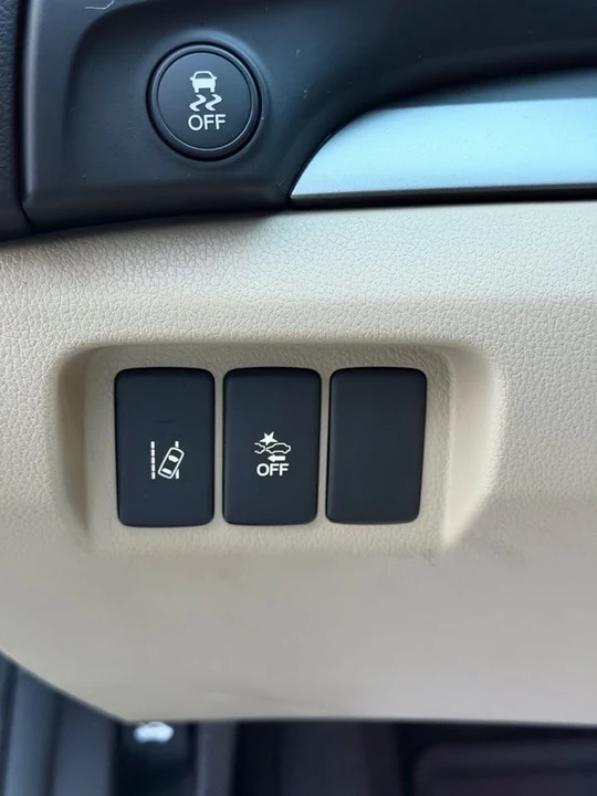 2016 Acura ILX - Image 11 of 20