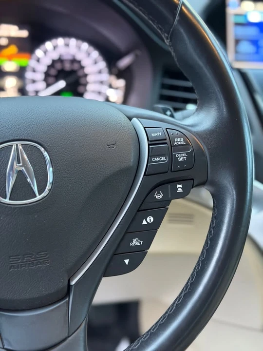 2016 Acura ILX - Image 14 of 20