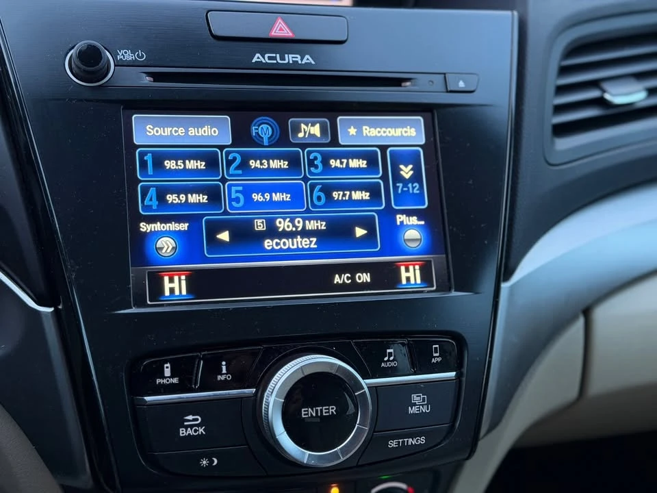 2016 Acura ILX - Image 19 of 20