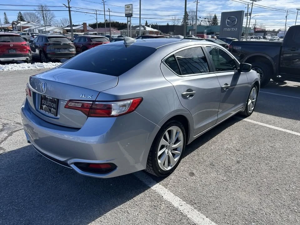 2016 Acura ILX - Image 5 of 20