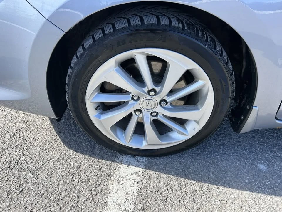 2016 Acura ILX - Image 11 of 20