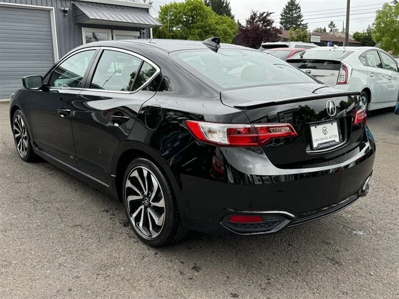 2016 Acura ILX - Image 10 of 20
