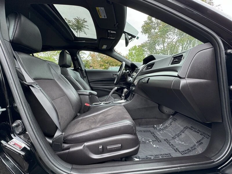 2016 Acura ILX - Image 17 of 20