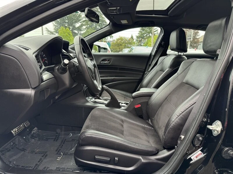 2016 Acura ILX - Image 12 of 20