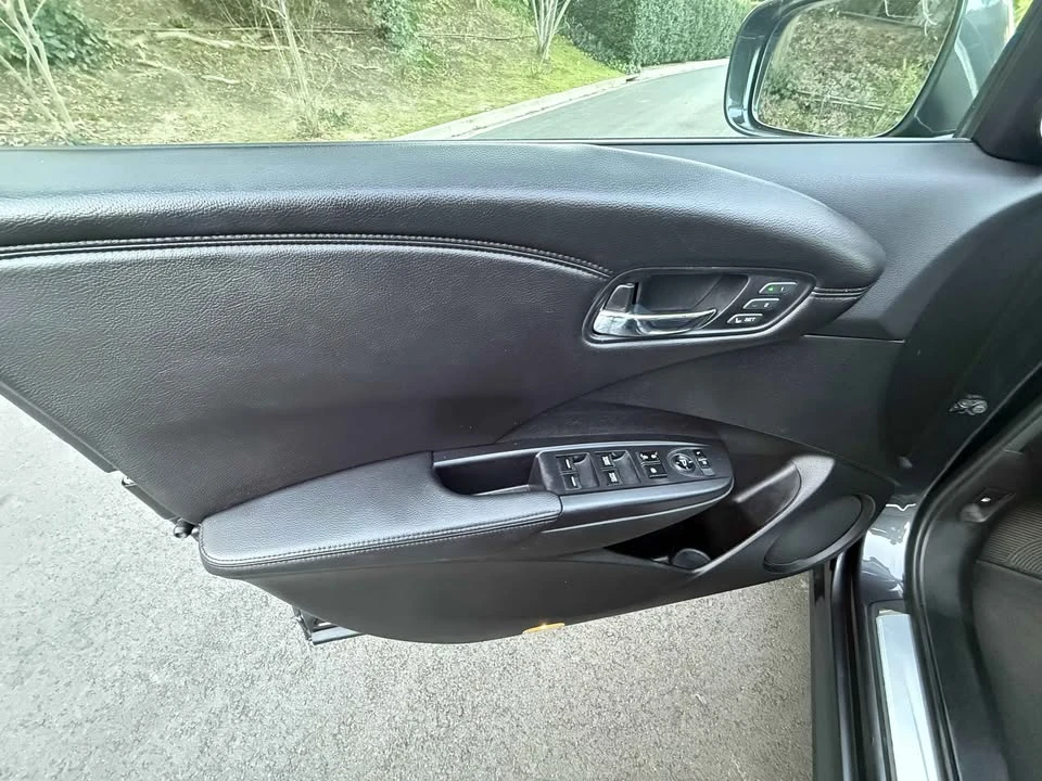 2016 Acura RDX 2nd Gen - Image 10 of 16