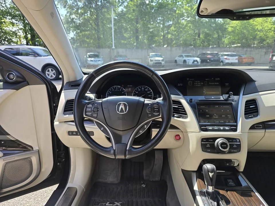 2016 Acura RLX - Image 14 of 18