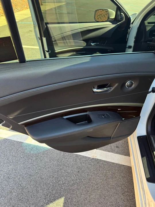 2016 Acura RLX - Image 15 of 20