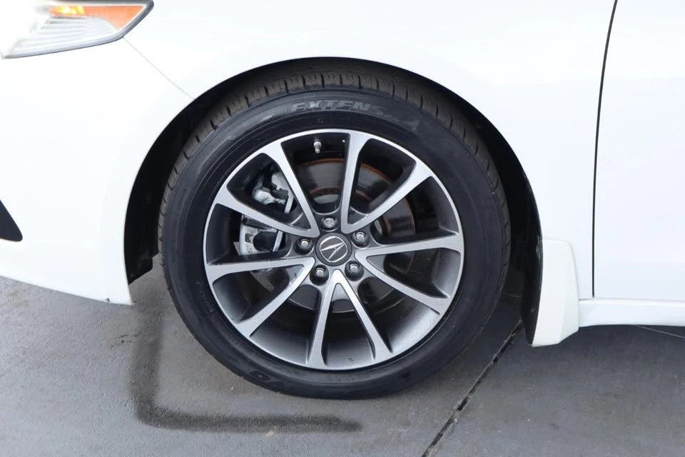 2016 Acura TLX 1st Gen - Image 10 of 20