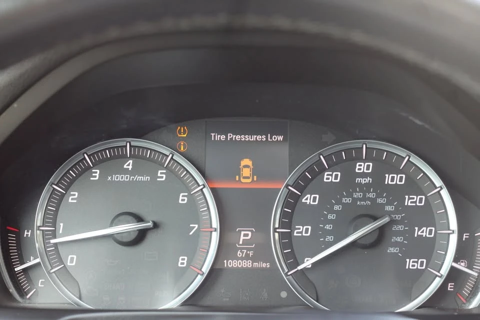 2016 Acura TLX 1st Gen - Image 17 of 20