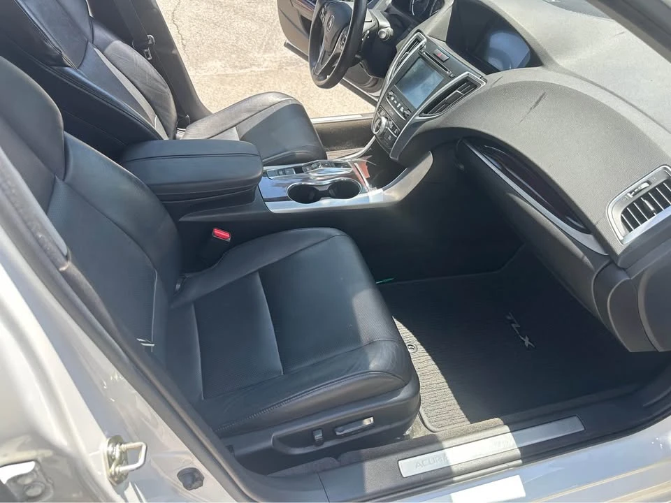 2016 Acura TLX 1st Gen - Image 12 of 20