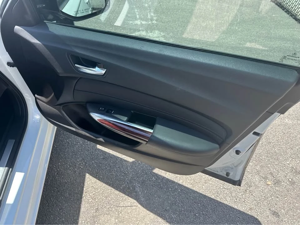 2016 Acura TLX 1st Gen - Image 11 of 20