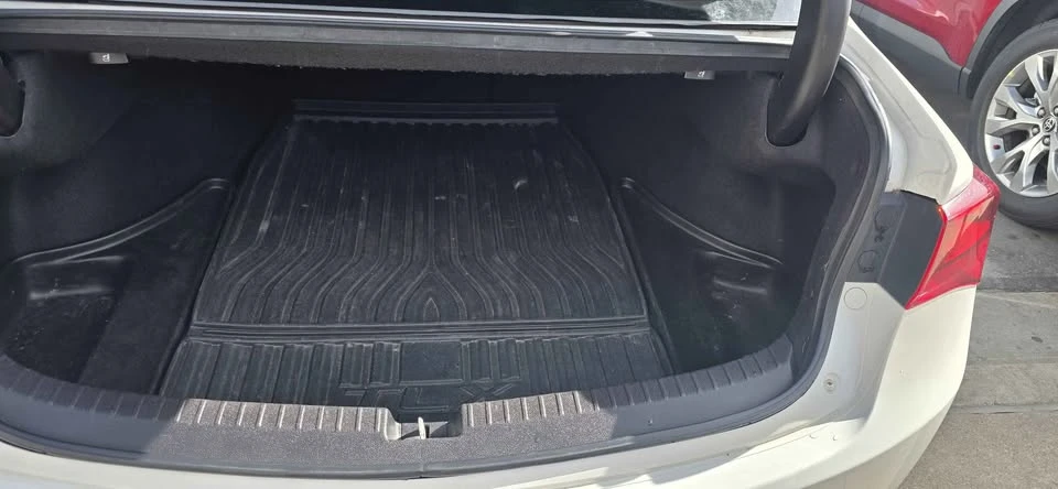 2016 Acura TLX 1st Gen - Image 12 of 20