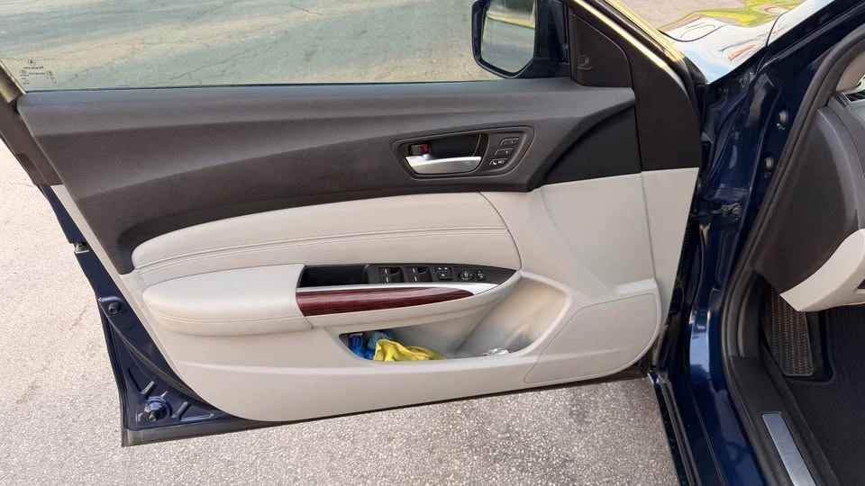2016 Acura TLX 1st Gen - Image 16 of 19