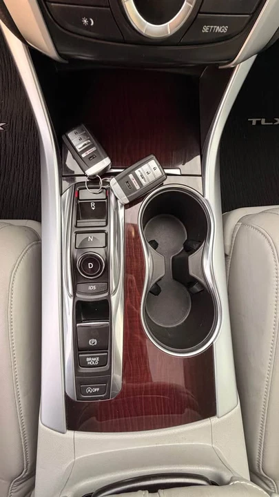 2016 Acura TLX 1st Gen - Image 15 of 19