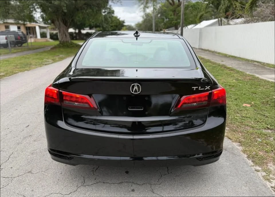 2016 Acura TLX 1st Gen - Image 9 of 17
